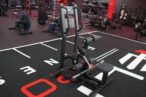 Тяга бедра стоя серии Peach Builder PB402 тренажер на свободных весах